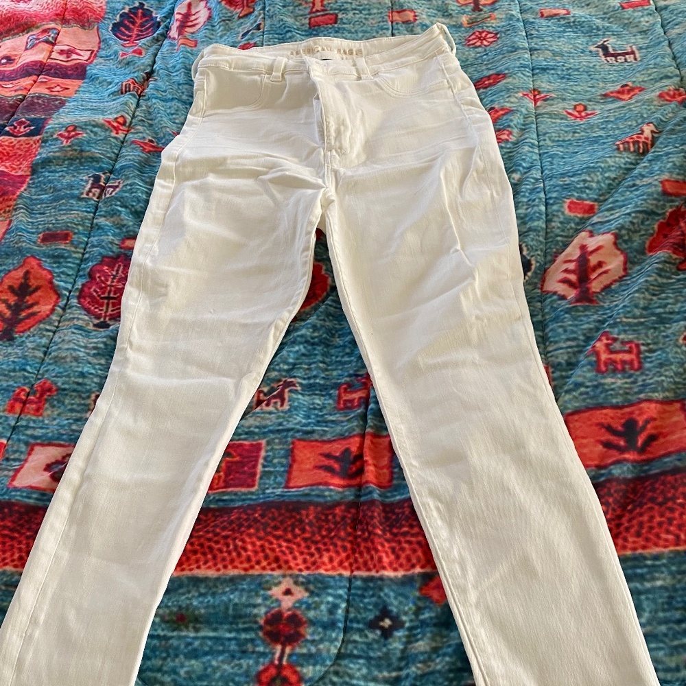 American Eagle White Jeans